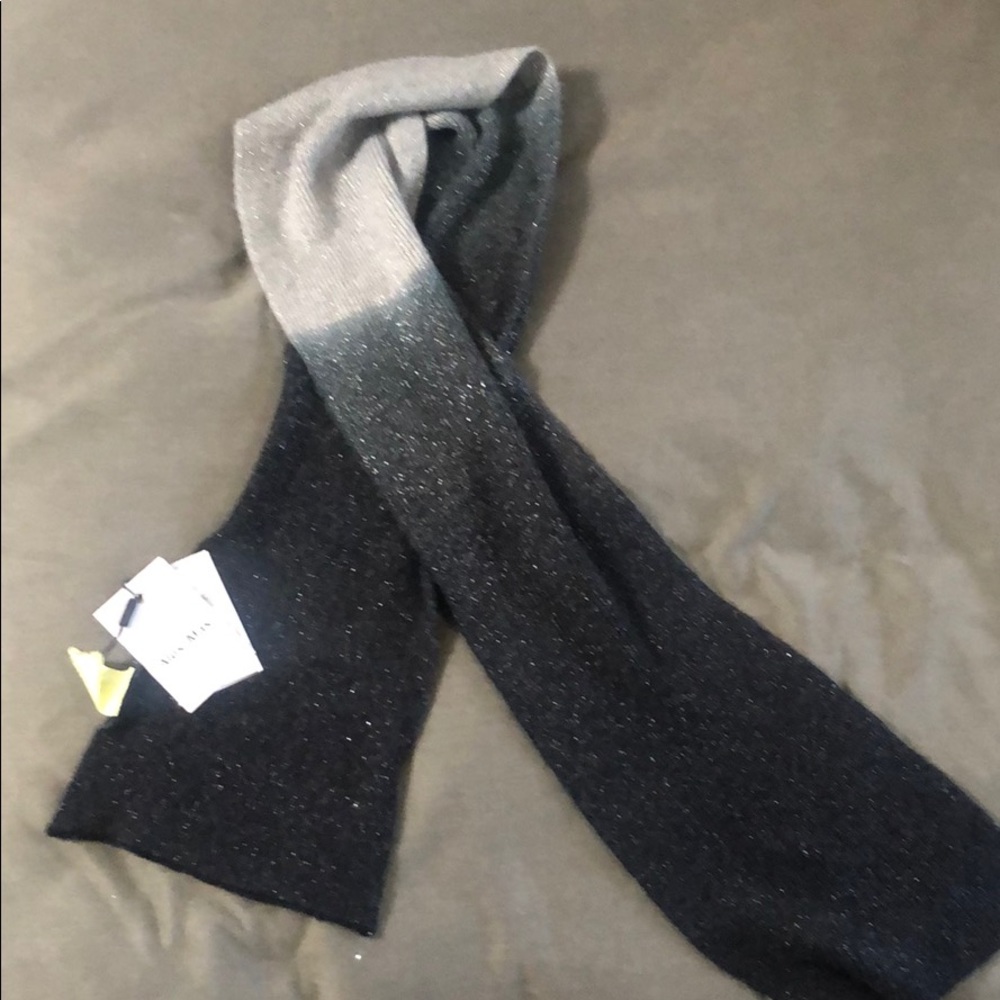 Alex•Max Scarf